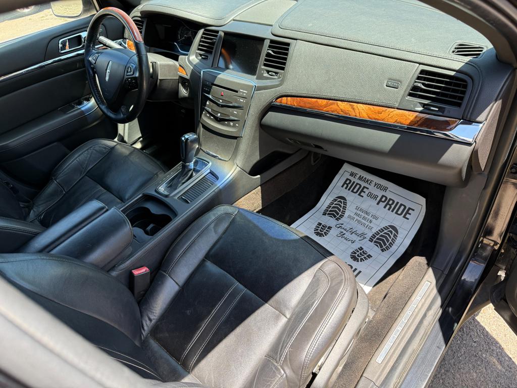 2016 Lincoln Mks — photo 24
