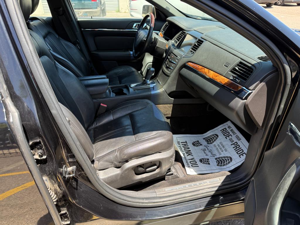 2016 Lincoln Mks — photo 25