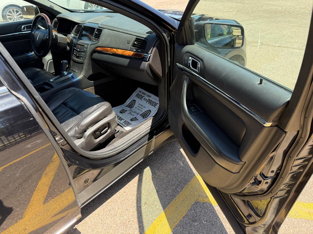 2016 Lincoln Mks — photo 27