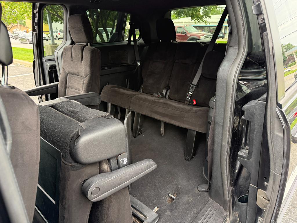 2014 Dodge Grand Caravan — photo 17