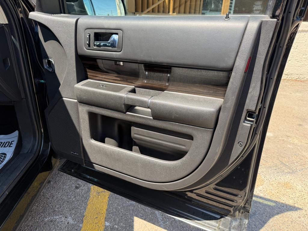 2014 Ford Flex — photo 26