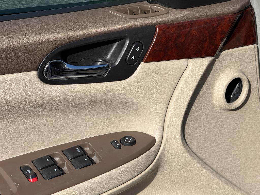 2008 Chevrolet Impala — photo 17