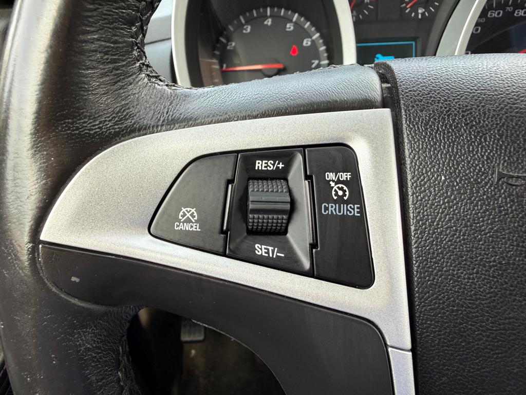 2017 Chevrolet Equinox — photo 16