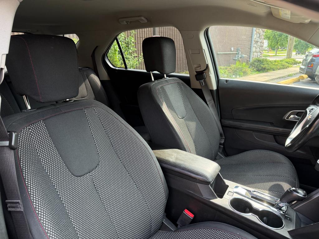 2017 Chevrolet Equinox — photo 24