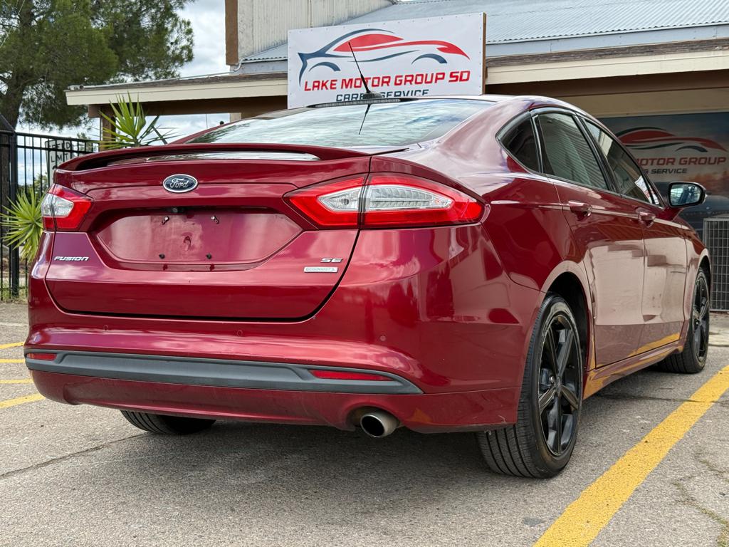 2016 Ford Fusion — photo 10