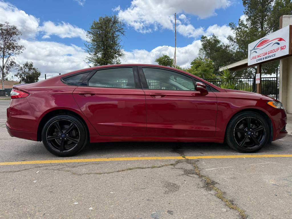2016 Ford Fusion — photo 12