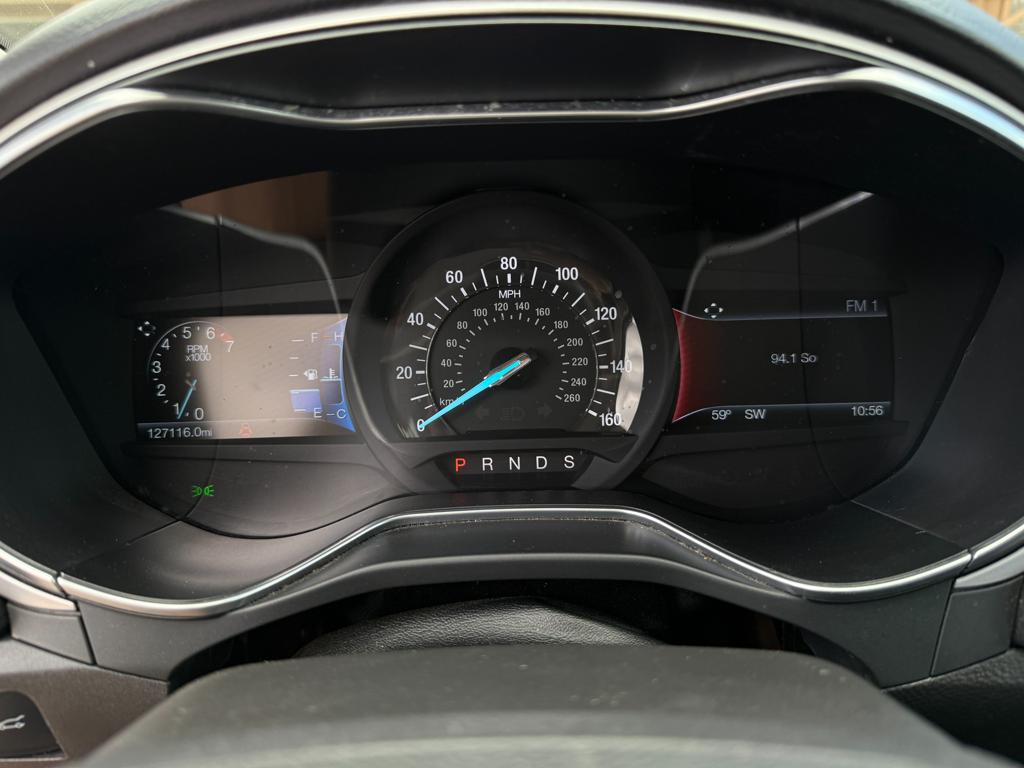 2016 Ford Fusion — photo 21