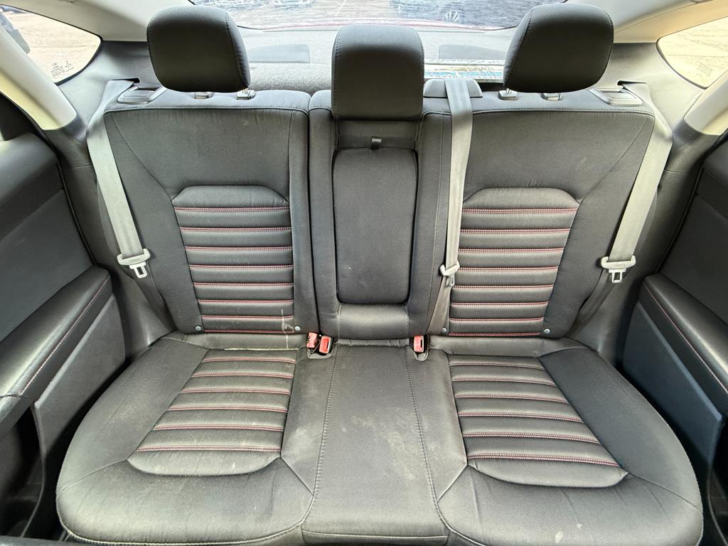 2016 Ford Fusion — photo 30