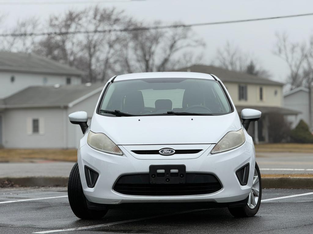 2012 Ford Fiesta — photo 3
