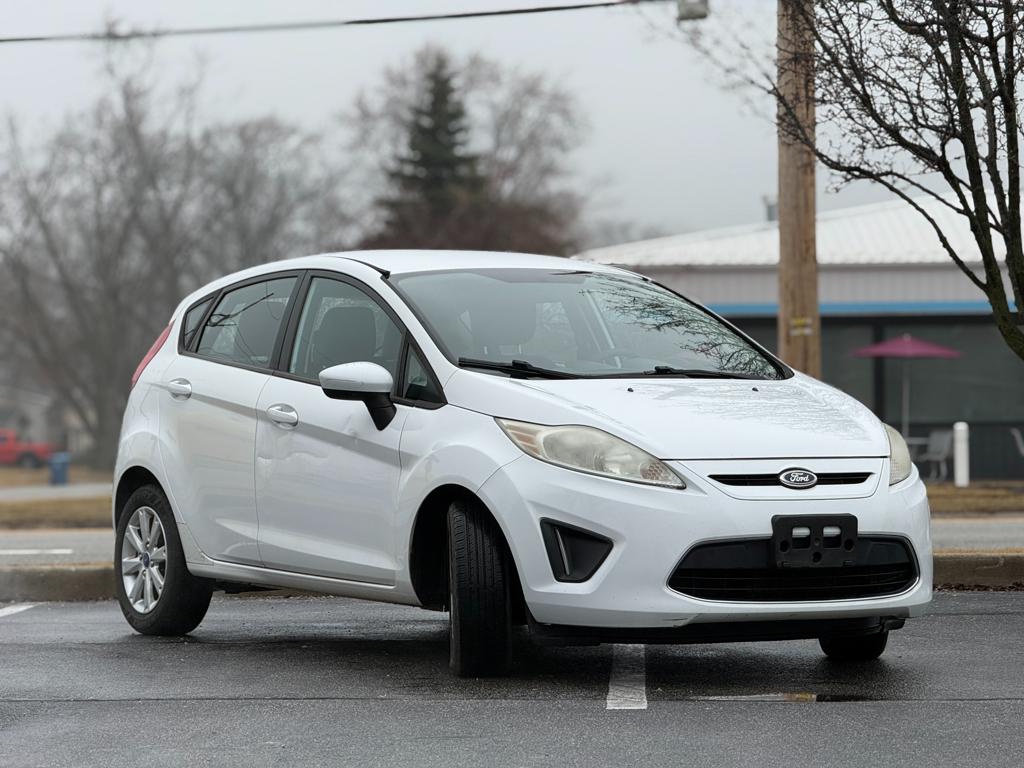 2012 Ford Fiesta — photo 5