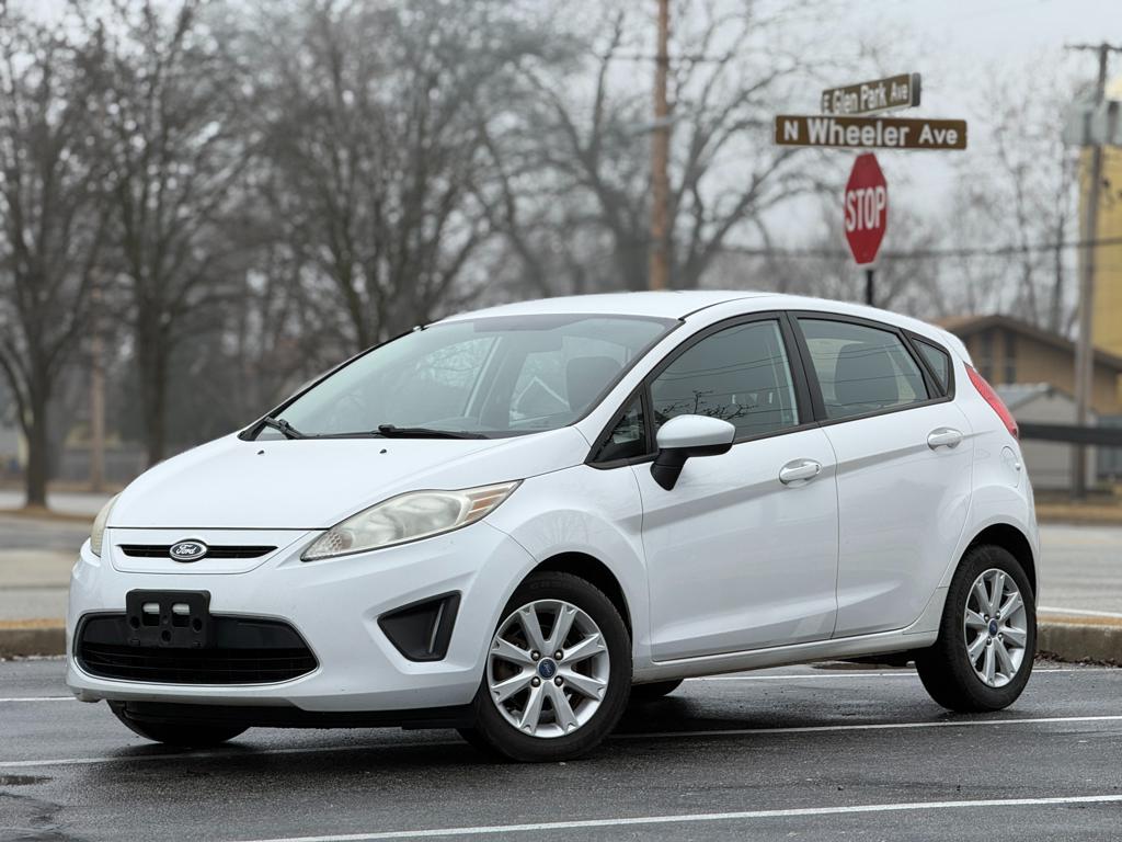 2012 Ford Fiesta — photo 14