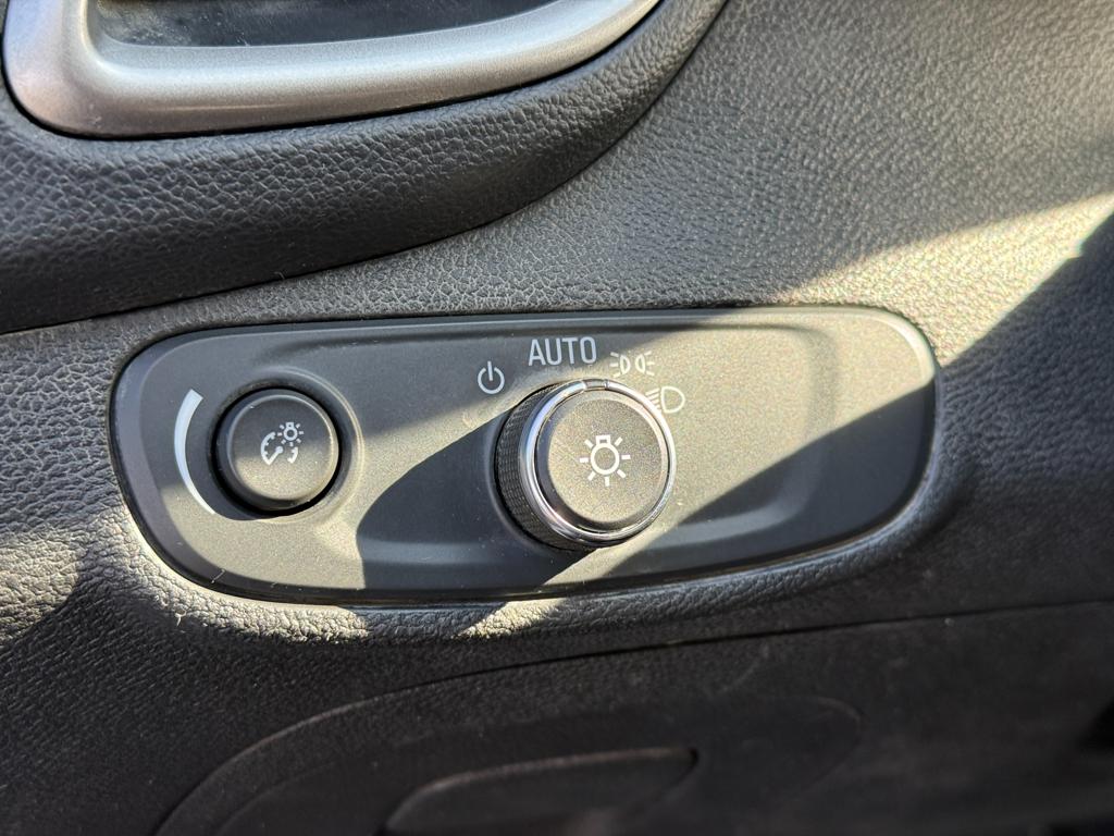 2018 Chevrolet Trax — photo 16