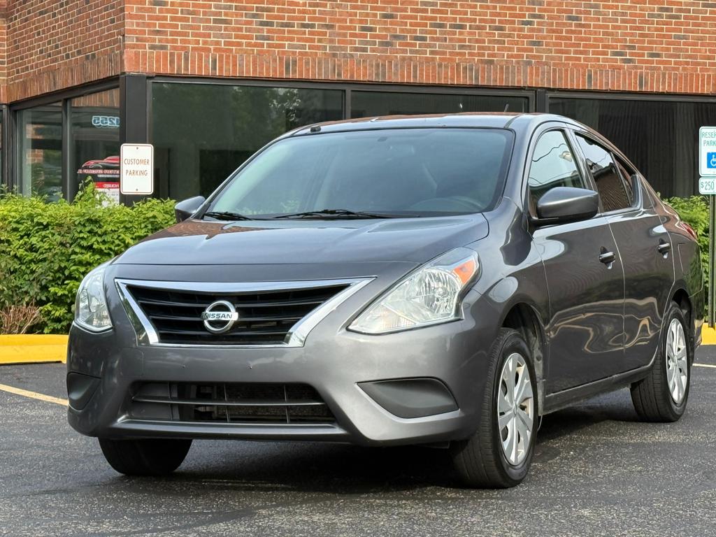 2018 Nissan Versa — photo 14