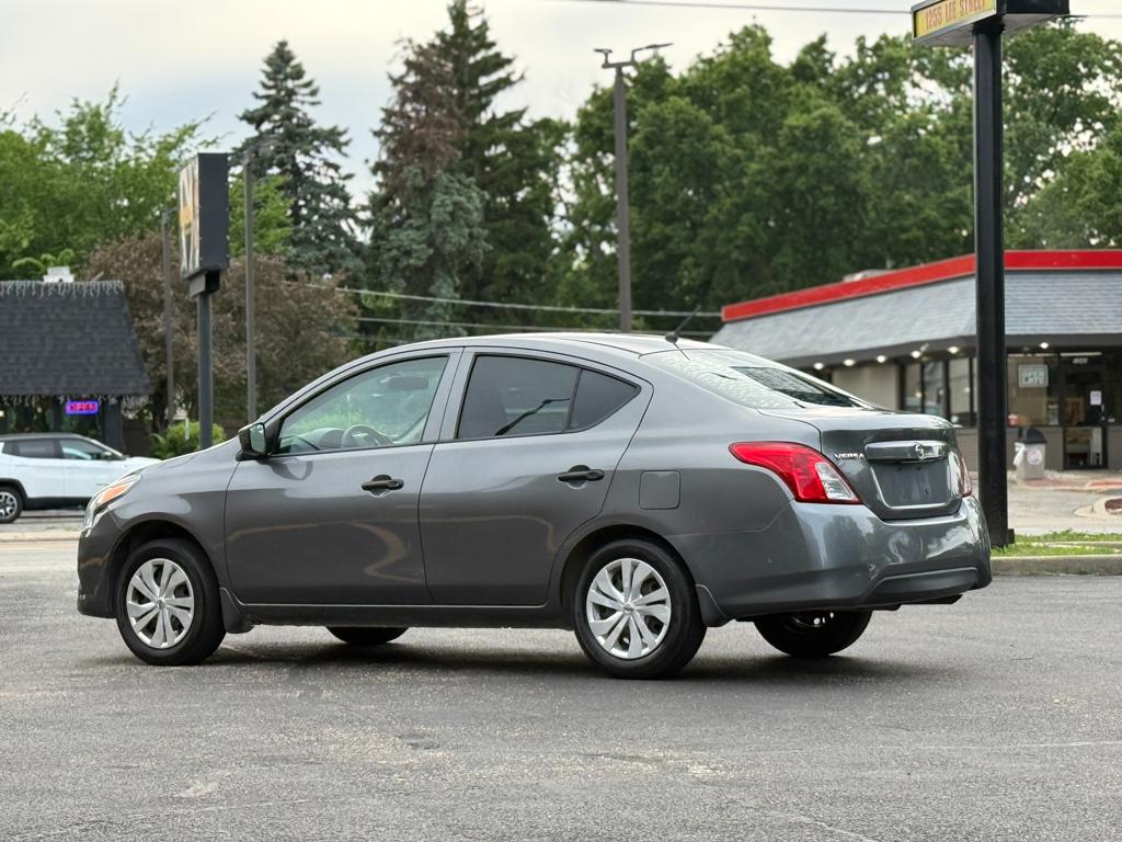 2018 Nissan Versa — photo 19