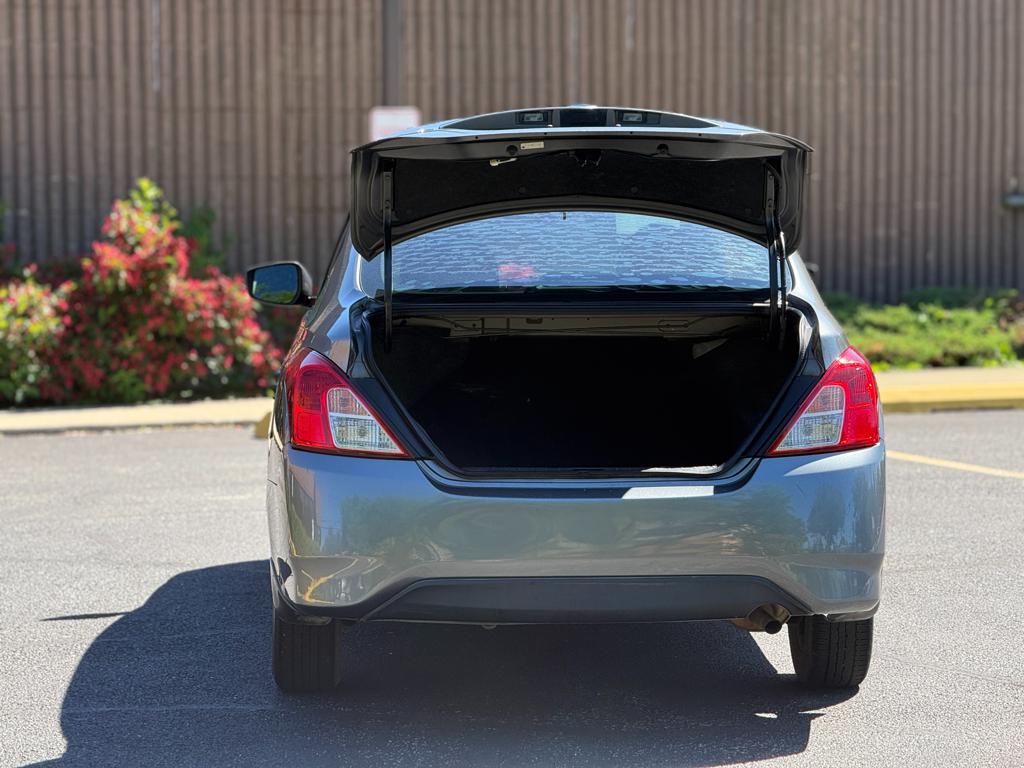 2018 Nissan Versa — photo 22