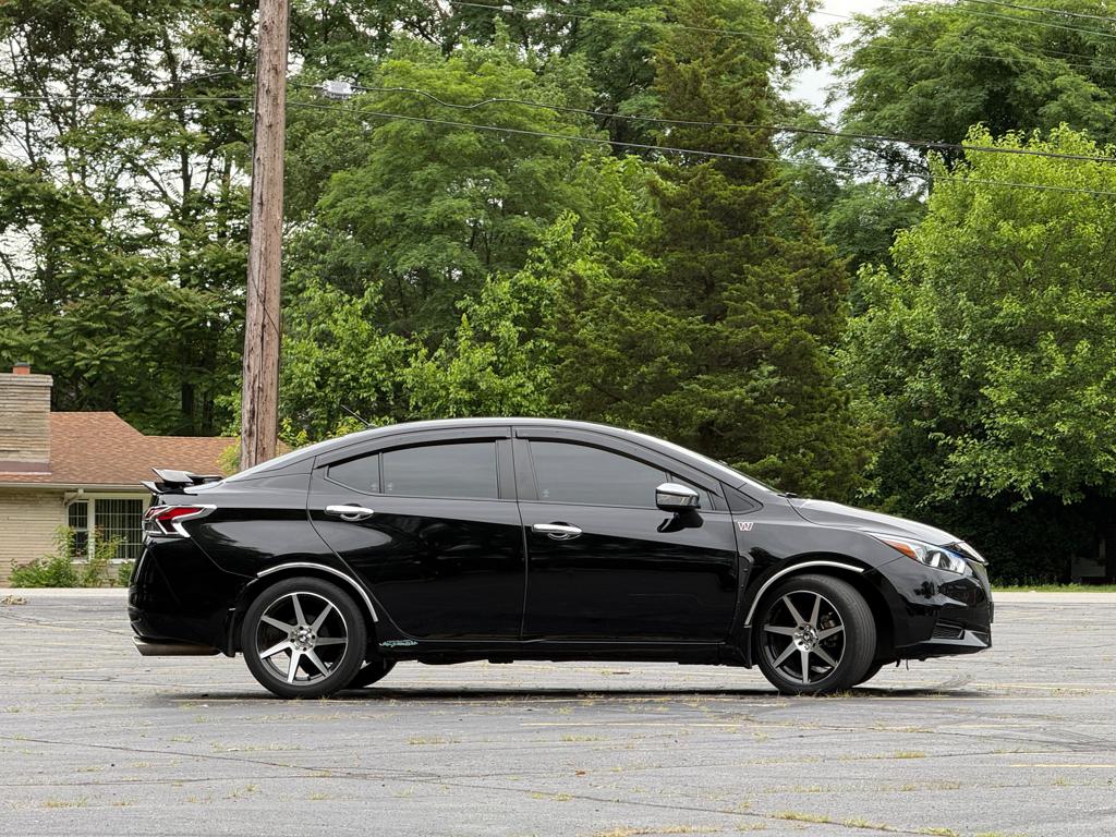 2020 Nissan Versa — photo 6