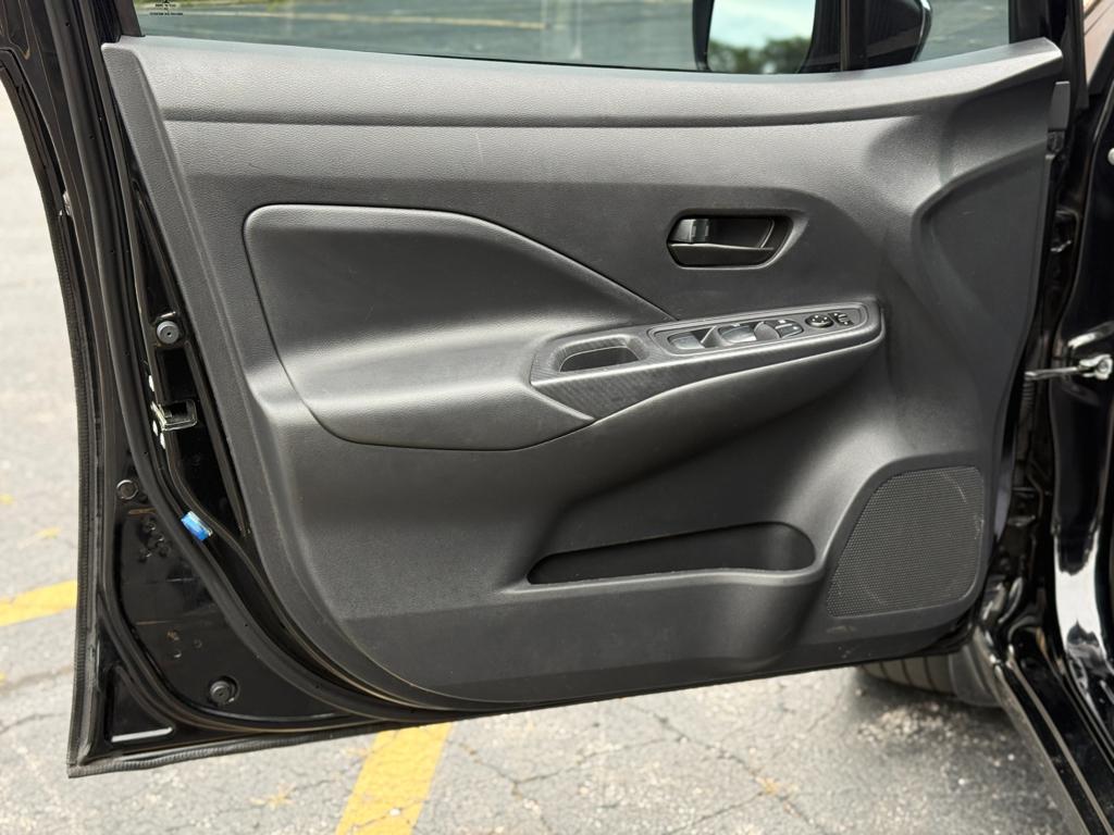 2020 Nissan Versa — photo 16