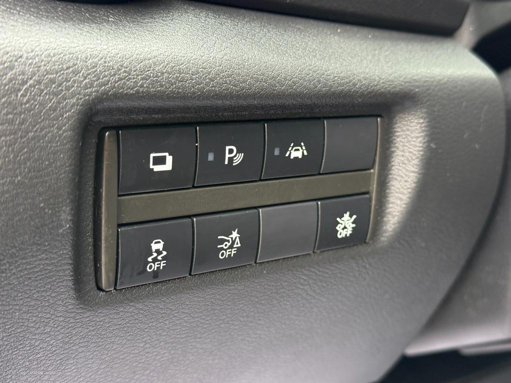 2020 Nissan Versa — photo 19