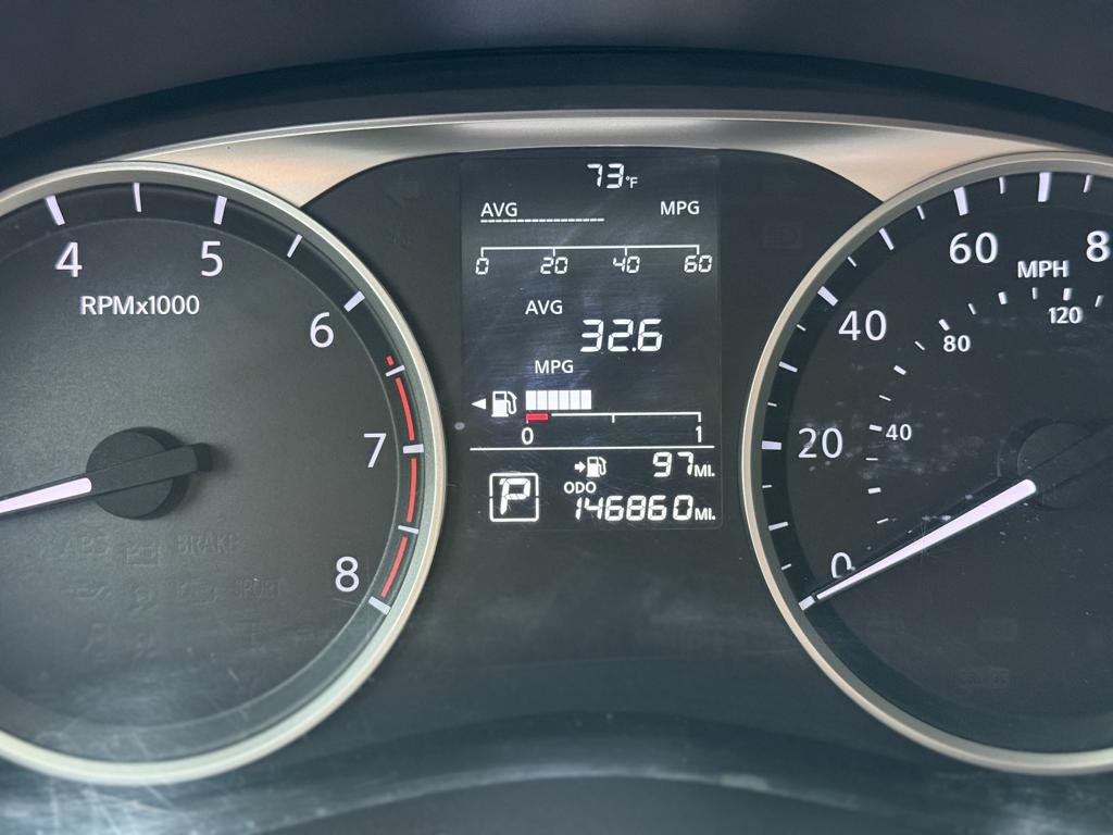 2020 Nissan Versa — photo 23