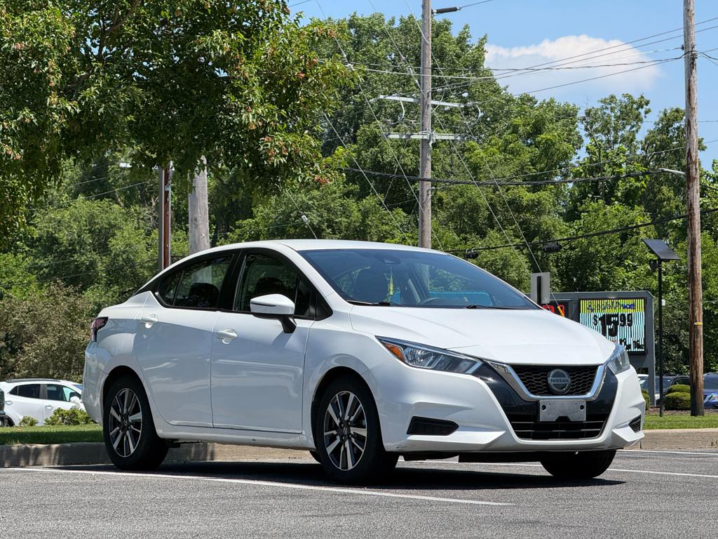 2020 Nissan Versa — photo 1