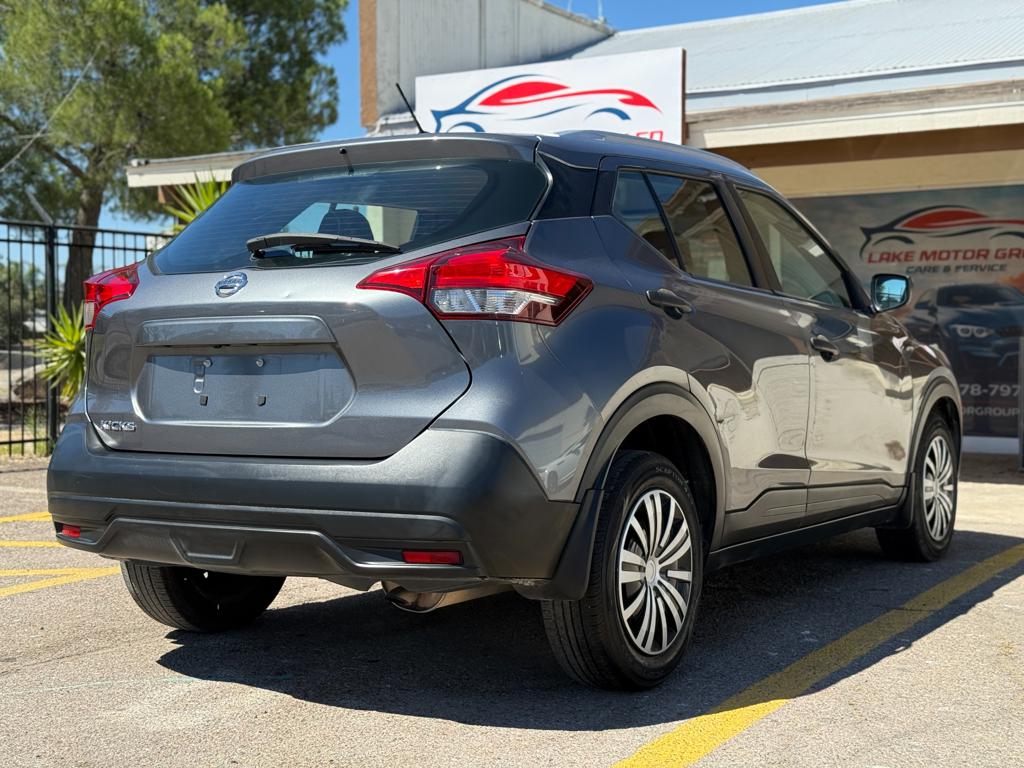 2019 Nissan Kicks — photo 12