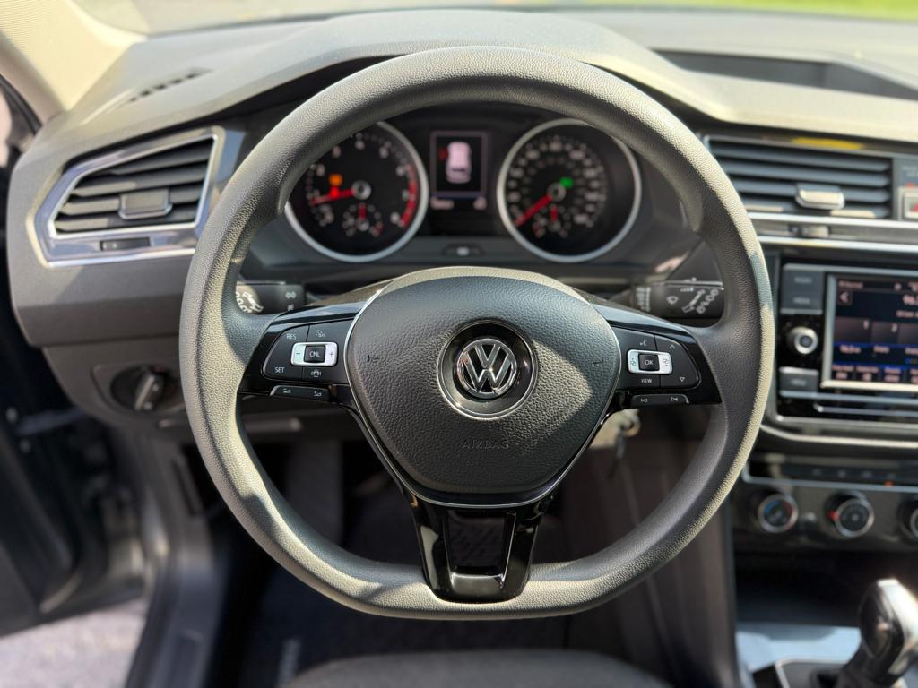 2020 VW Tiguan — photo 21