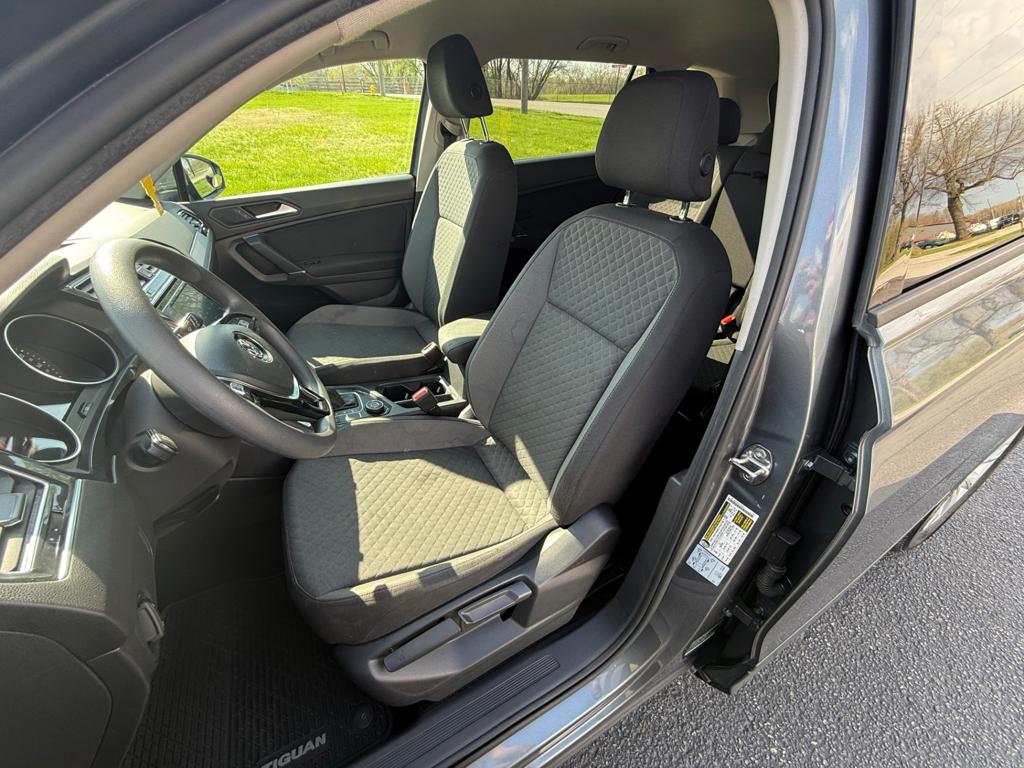 2020 VW Tiguan — photo 24