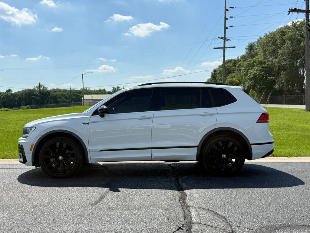 2020 VW Tiguan R-Line — photo 12