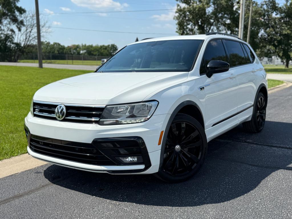 2020 VW Tiguan R-Line — photo 13