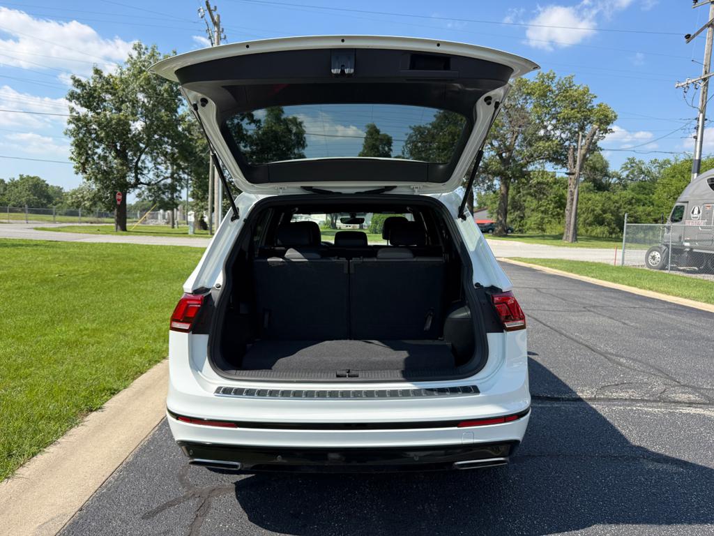 2020 VW Tiguan R-Line — photo 15