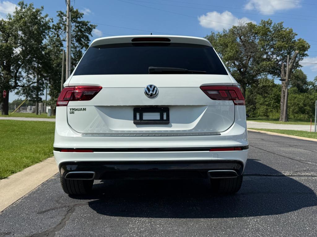 2020 VW Tiguan R-Line — photo 17