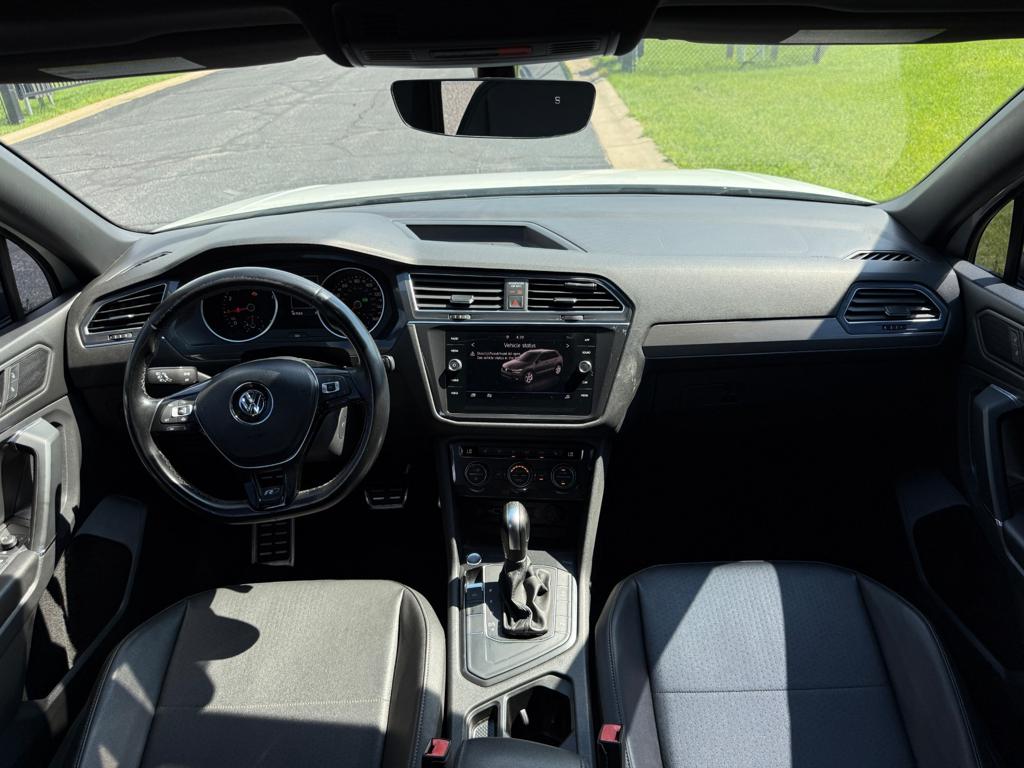 2020 VW Tiguan R-Line — photo 31