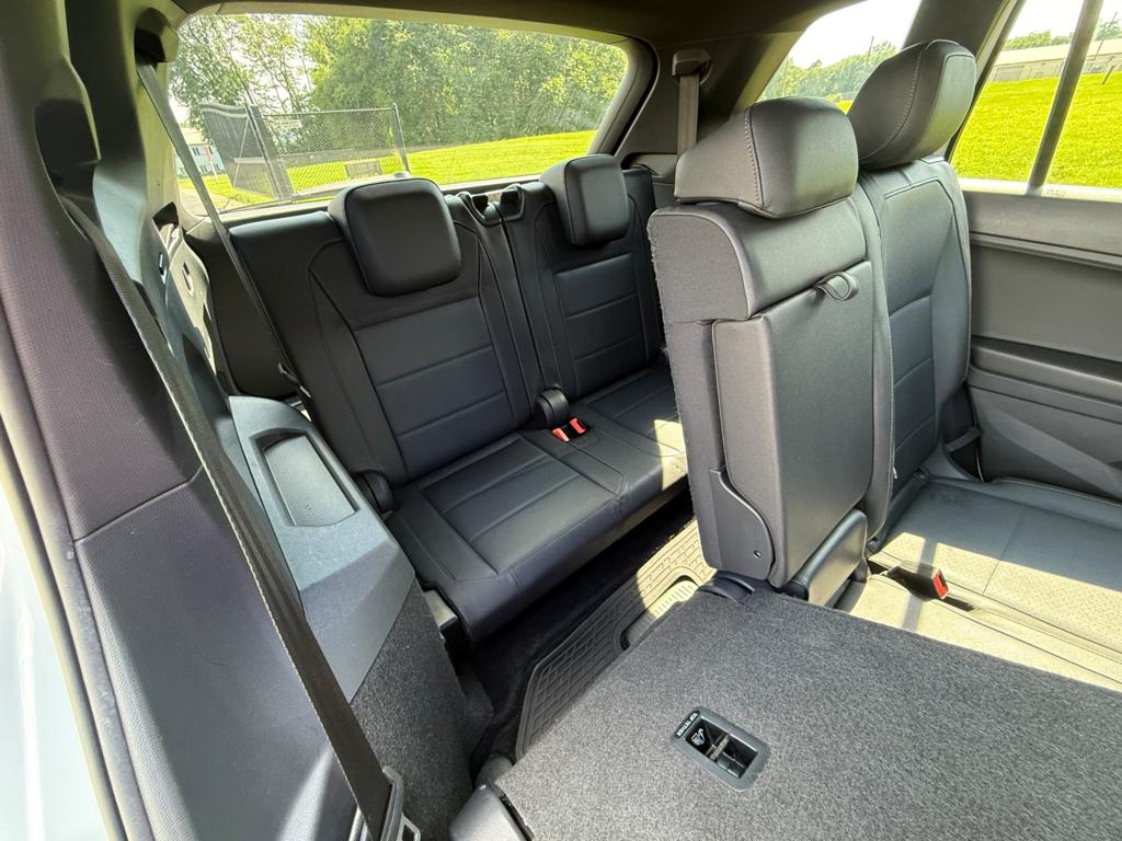 2020 VW Tiguan R-Line — photo 38