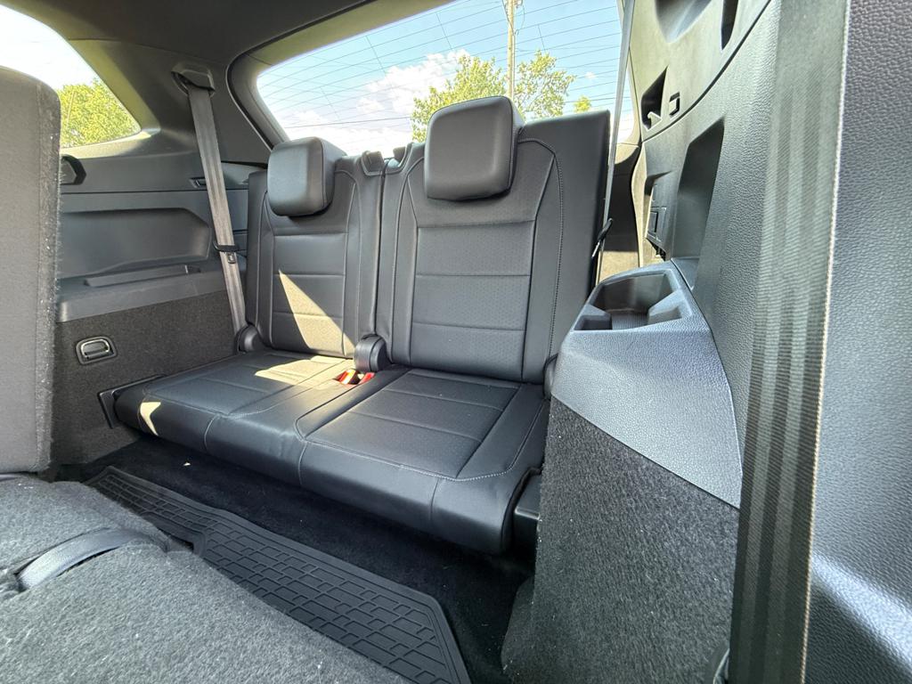 2020 VW Tiguan R-Line — photo 39
