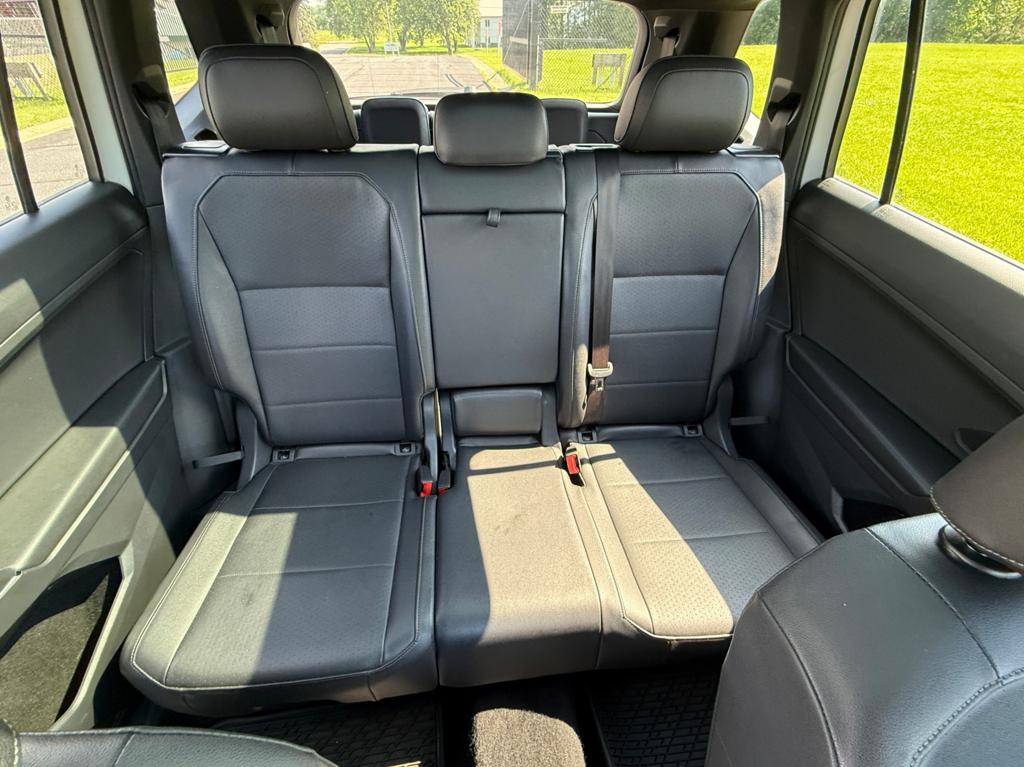 2020 VW Tiguan R-Line — photo 44