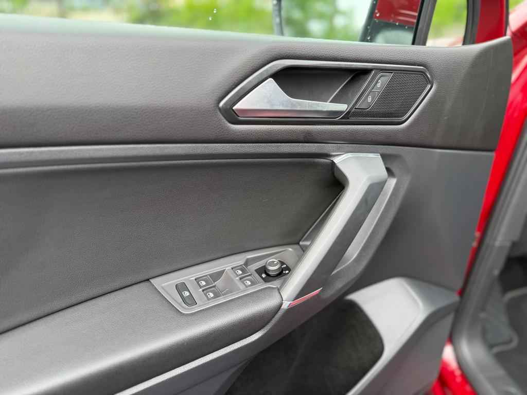 2018 VW Tiguan — photo 20