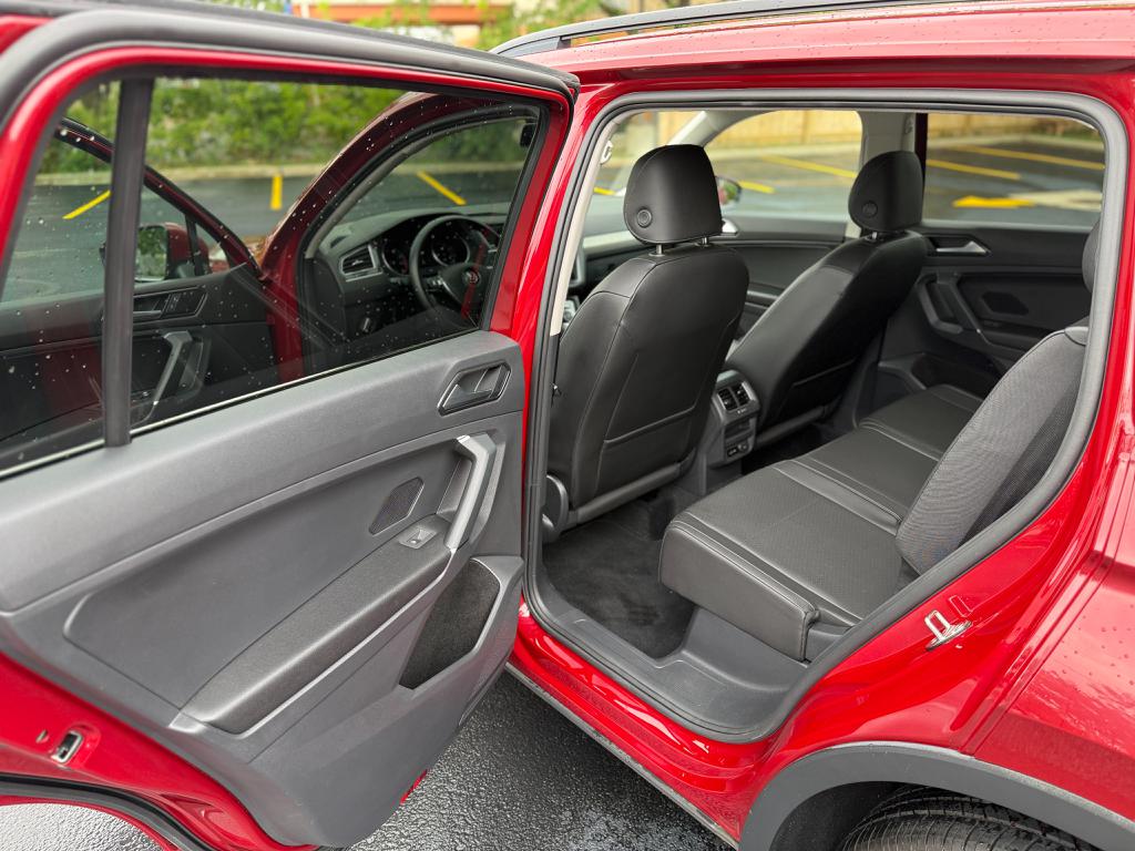 2018 VW Tiguan — photo 26