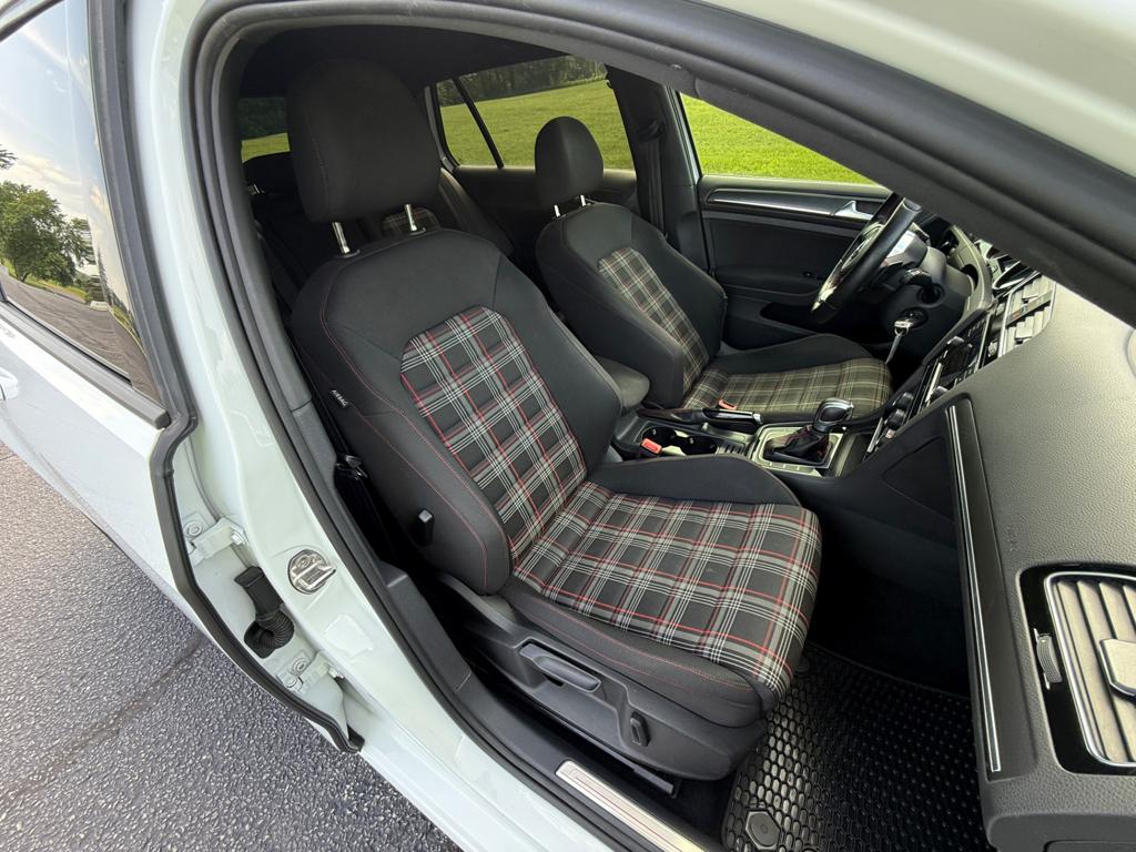 2020 VW Golf Gti — photo 43