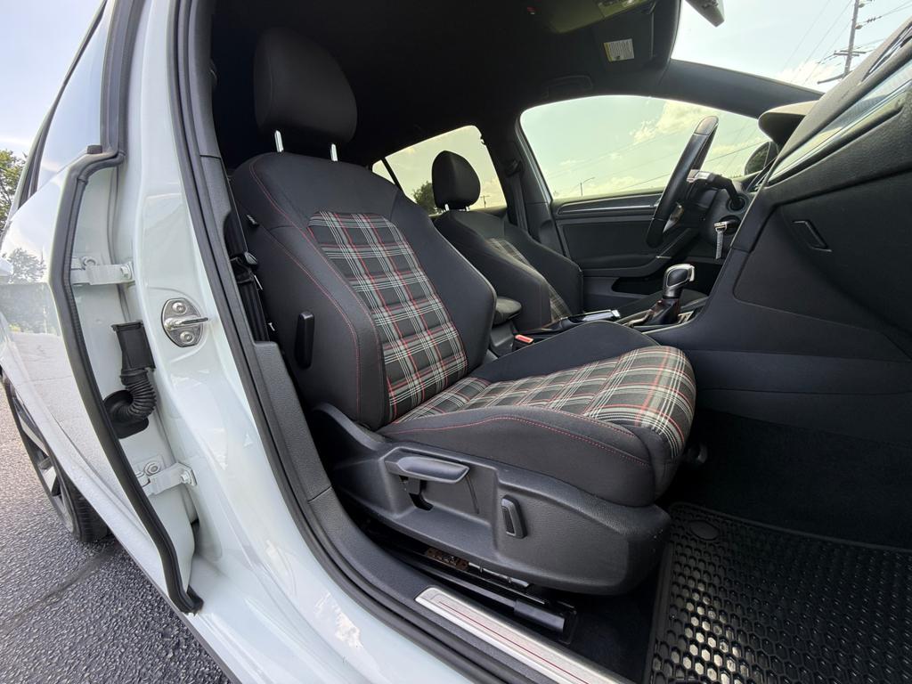 2020 VW Golf Gti — photo 44