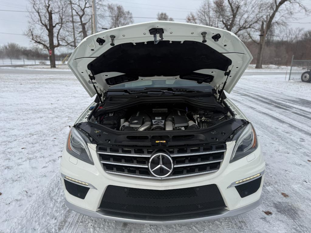 2012 Mercedes Ml63 Amg — photo 20