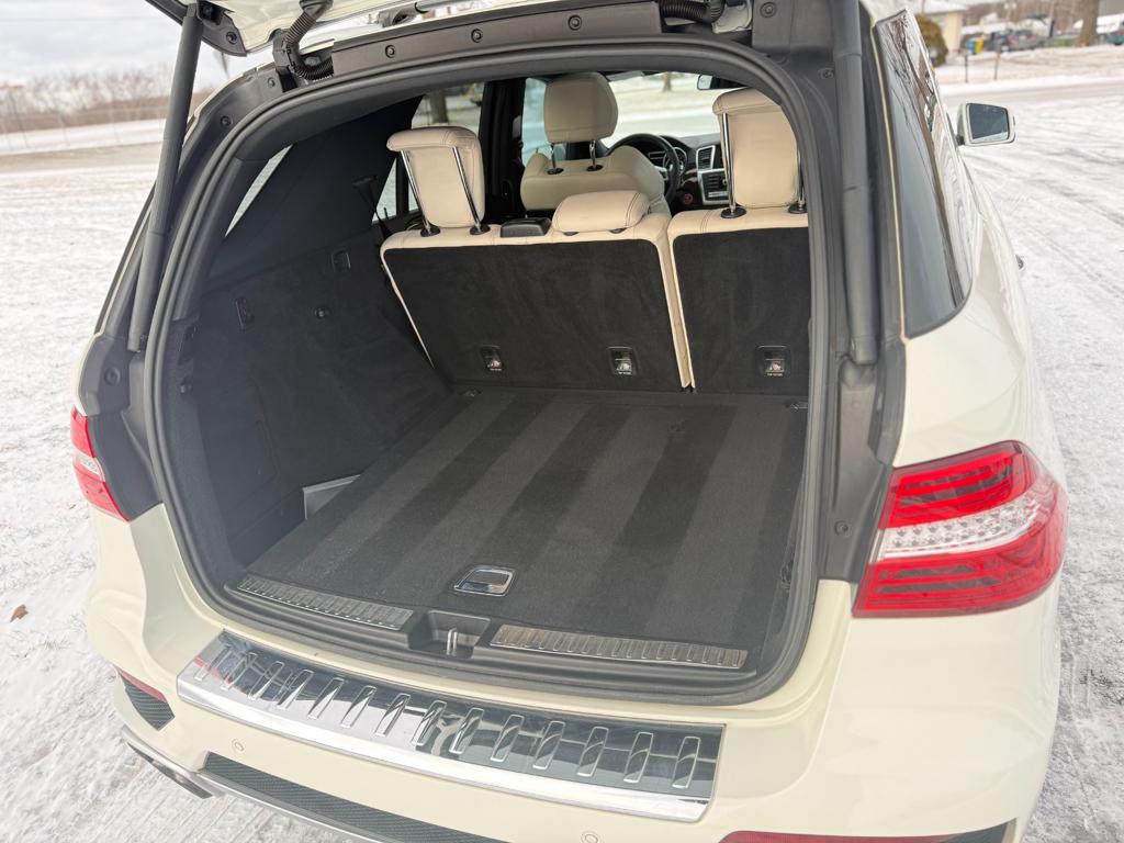2012 Mercedes Ml63 Amg — photo 25