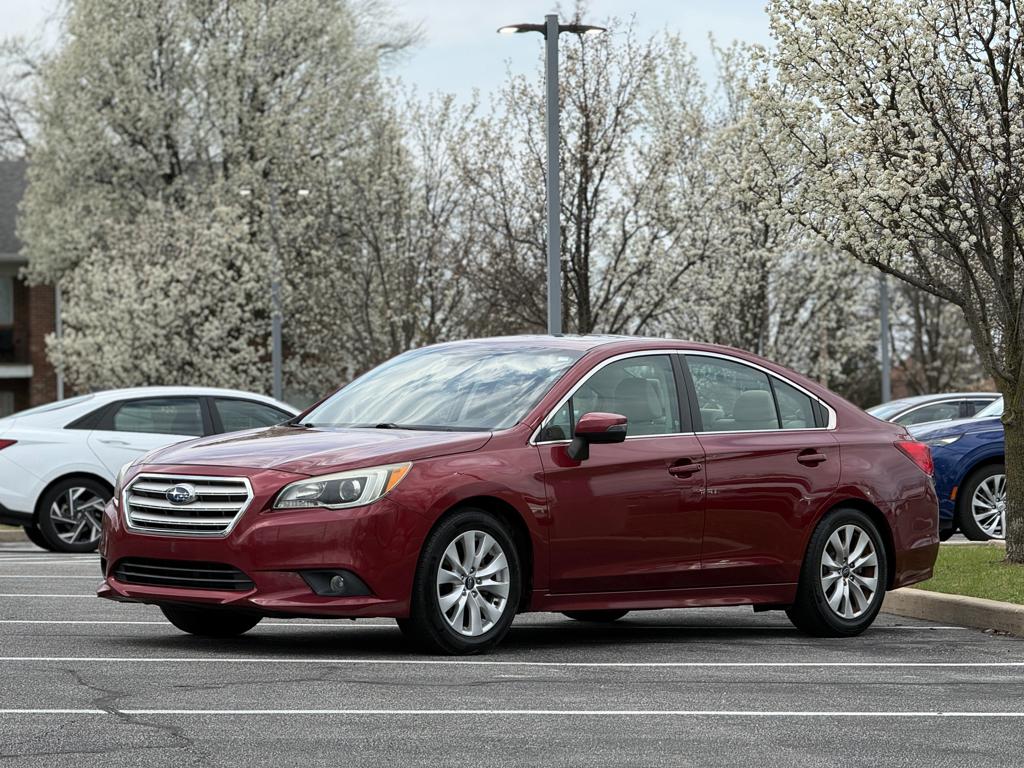 2015 Subaru Legacy — photo 2