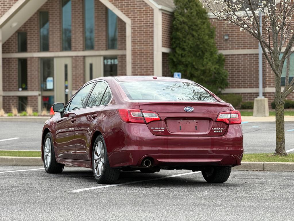 2015 Subaru Legacy — photo 11