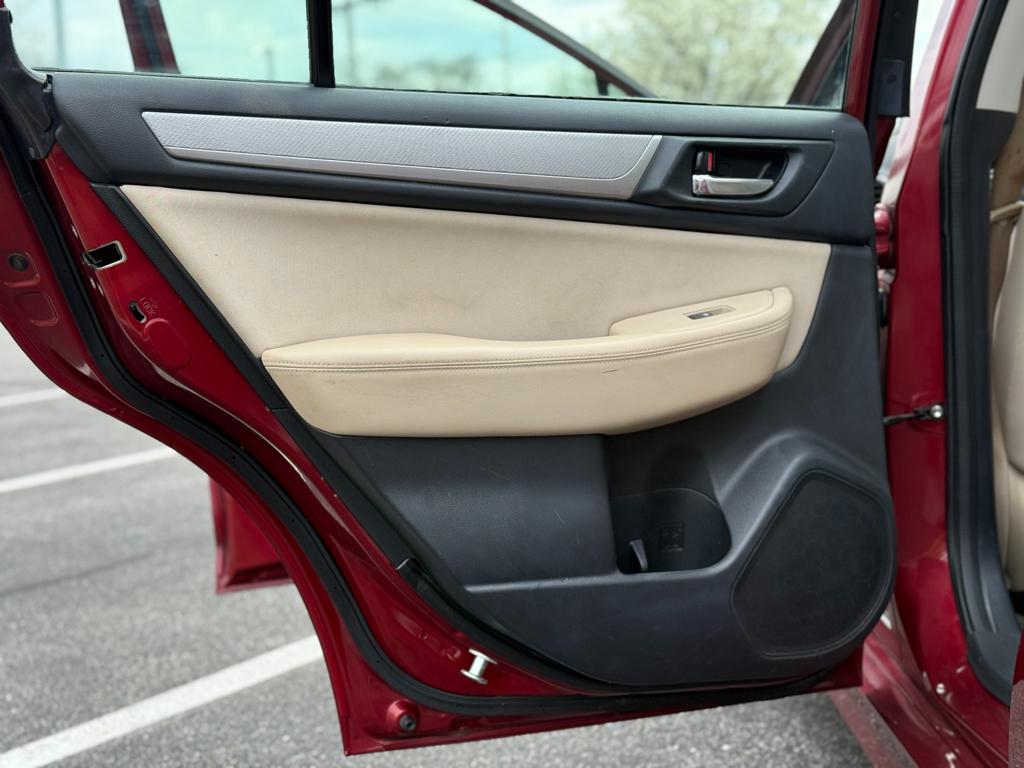 2015 Subaru Legacy — photo 26