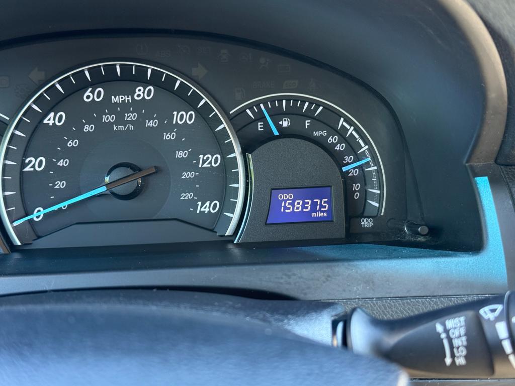 2014 Toyota Camry — photo 22