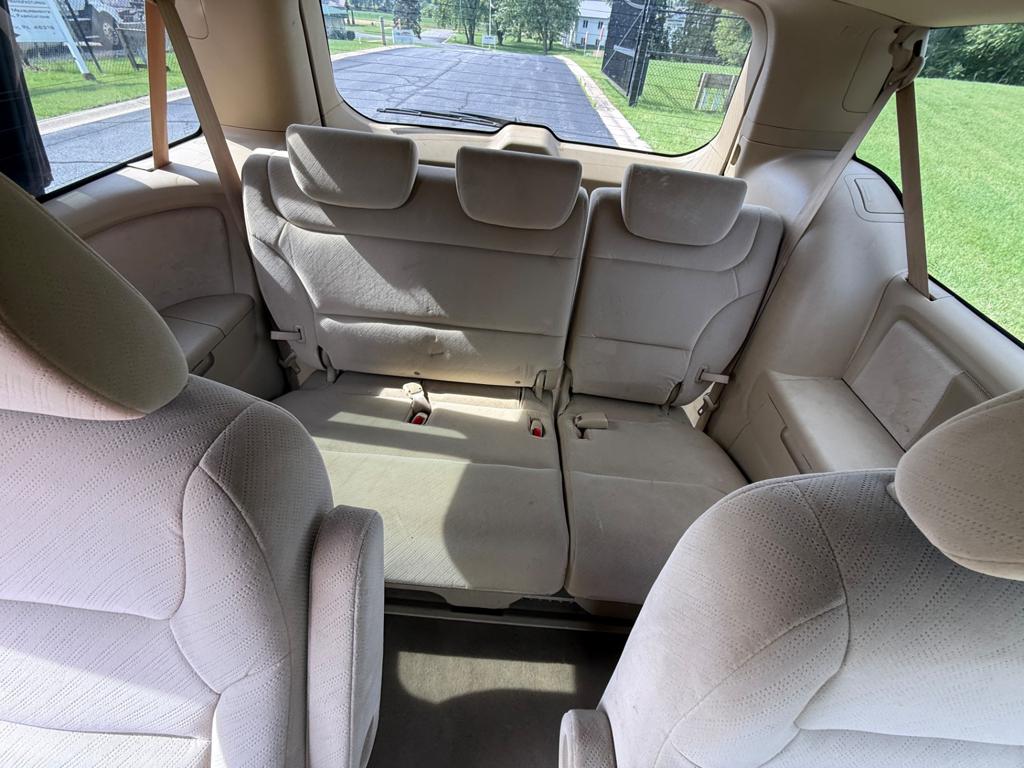 2010 Honda Odyssey Lx — photo 24