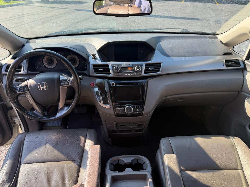2017 Honda Odyssey Ex-L — photo 8