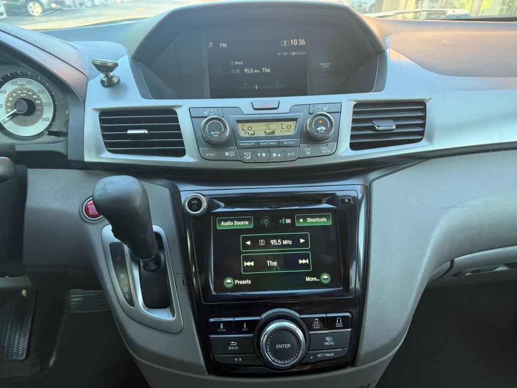 2017 Honda Odyssey Ex-L — photo 10