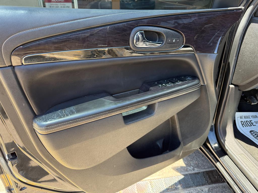 2015 Buick Enclave — photo 21
