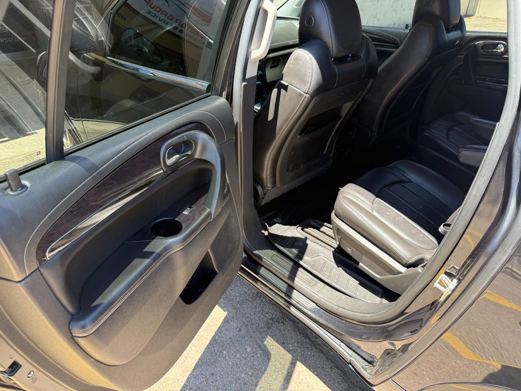 2015 Buick Enclave — photo 30